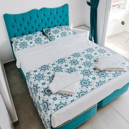 Avisos And Marmaris