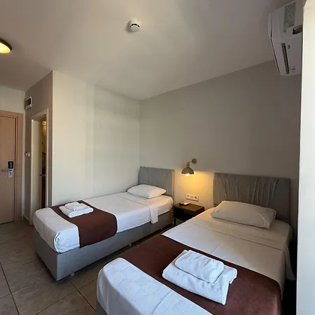 Avisos Hotel & Apartments
