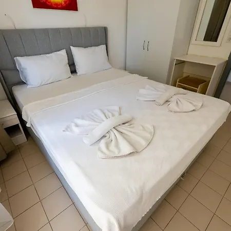 Avisos Hotel & Apartments